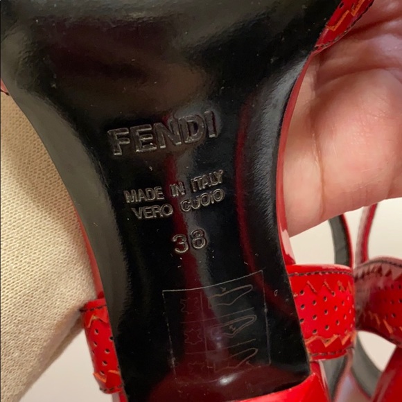 Fendi Red open toe heels with adjustable straps - Picture 12 of 13
